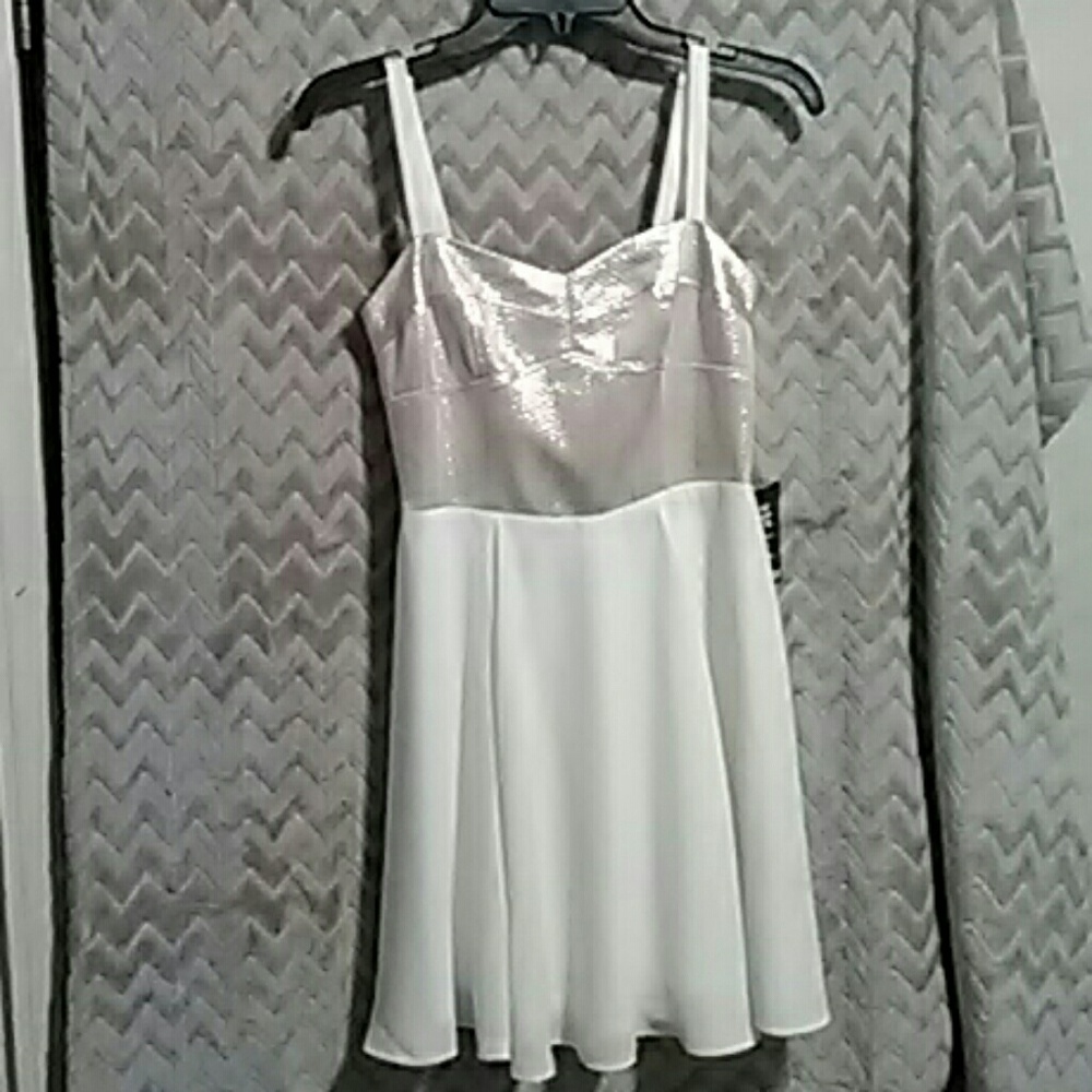 MondaySale/Express Dress